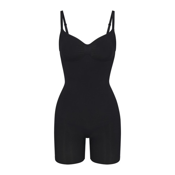 SKIMS Other - New In Box Skimms sculpting bodysuit